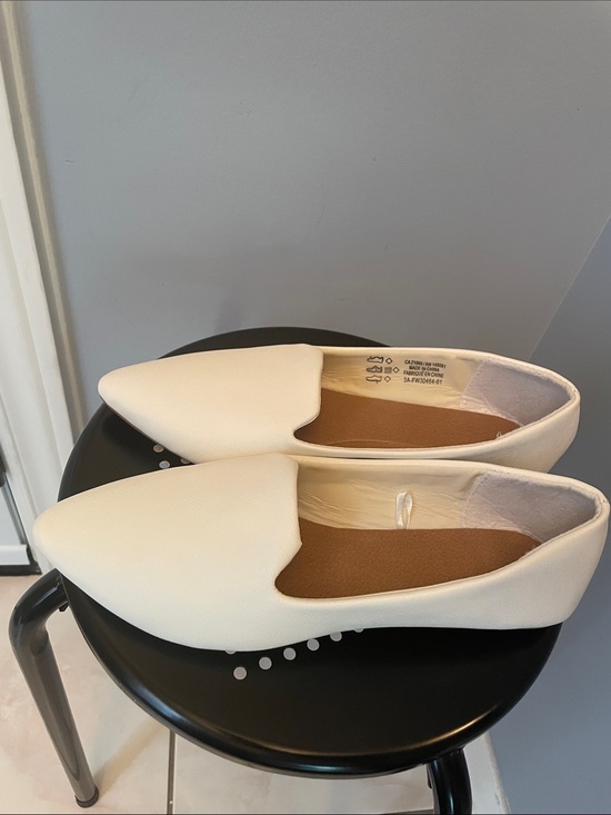 Ardene Shoes - Pointed Toe White Flats